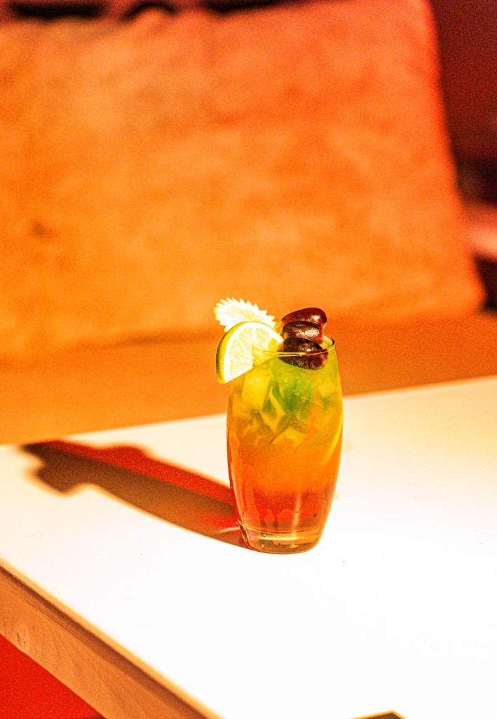Fresh cocktail with lime and grapes